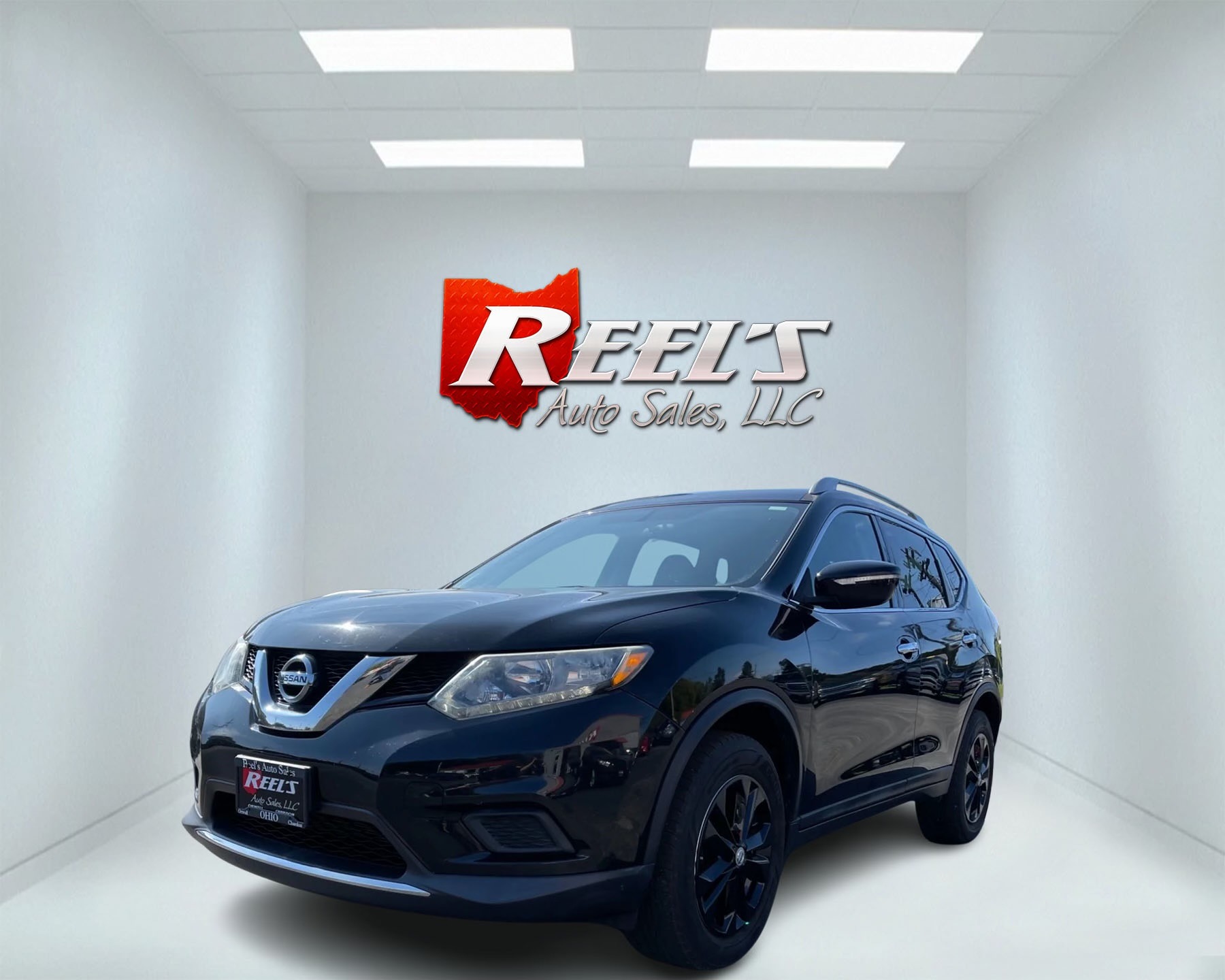 photo of 2014 Nissan Rogue SV AWD